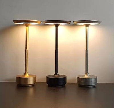 Bianca Lichtzauber | Elegante, kabellose Aluminium Tischlampe mit Dimmfunktion und 3 Lichtmodi