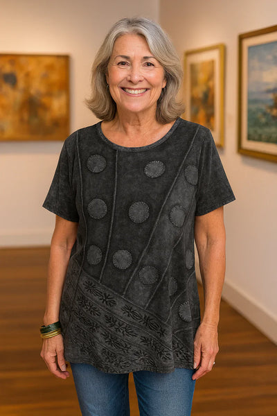 Cayana | Künstlerisches Oberteil – Fließt sanft, schmeichelt wunderschön