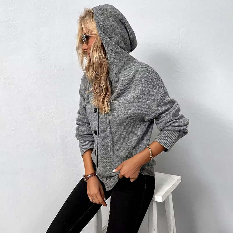 Julia Eleganter Strickpullover mit Kapuze