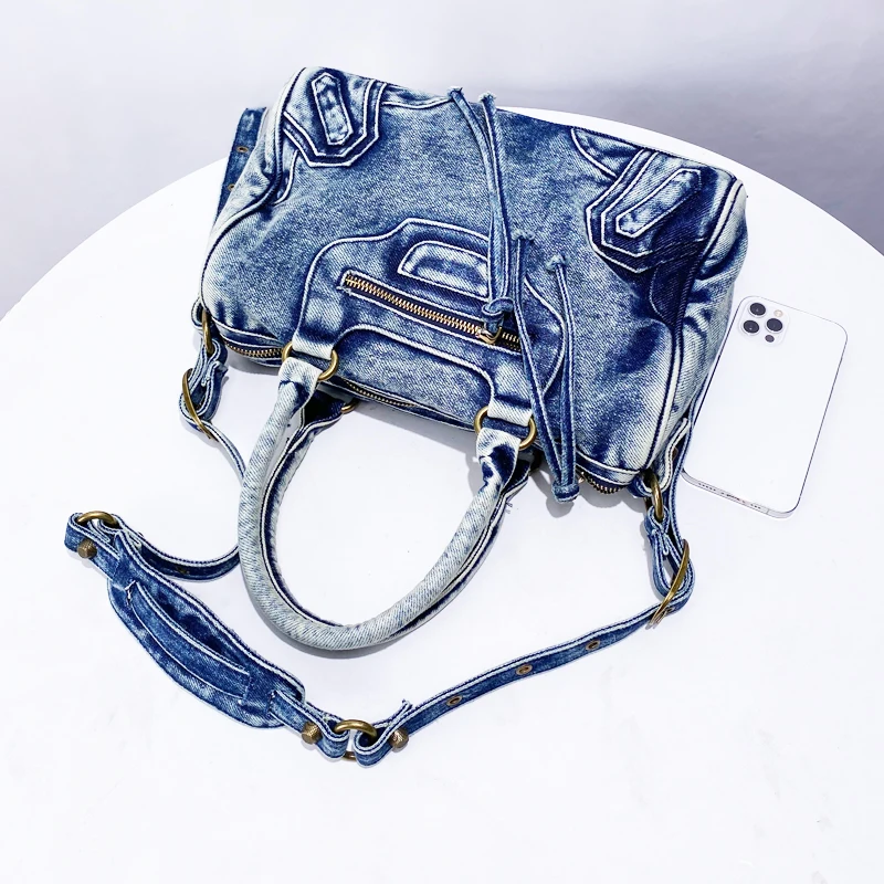 Everly Denim Crossbody Tasche