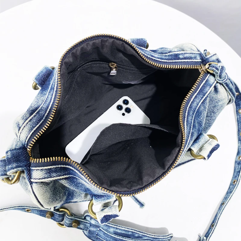 Everly Denim Crossbody Tasche