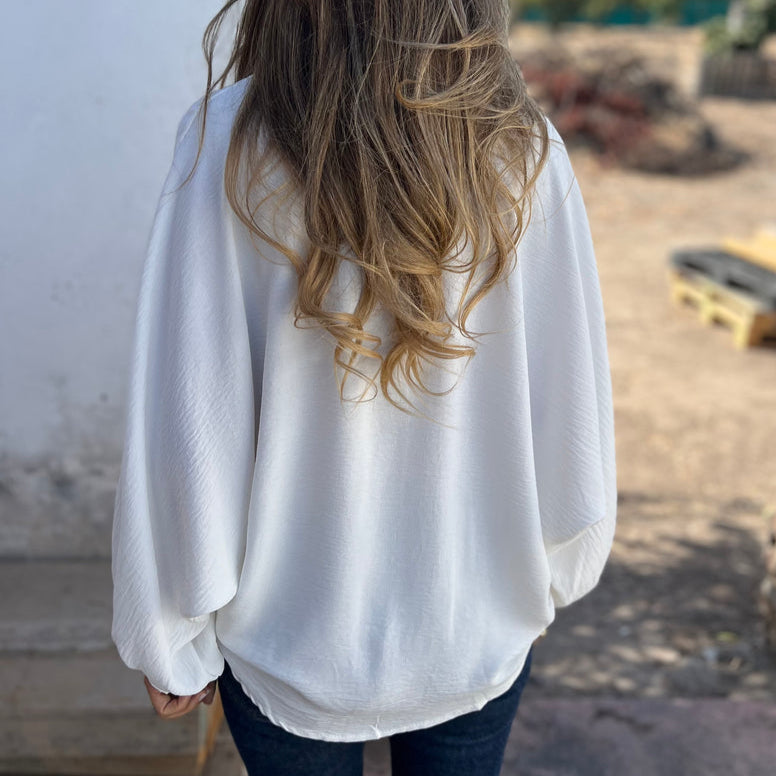 Leilani – Elegante Übergröße Bluse