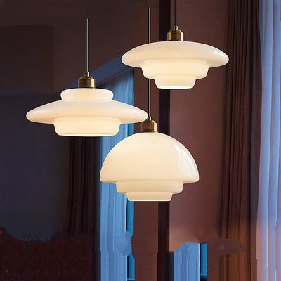 Elegante Pendelleuchte aus Milchglas mit verstellbarer Aufhängung – Hängeleuchte für den Esstisch in verschiedenen Größen
