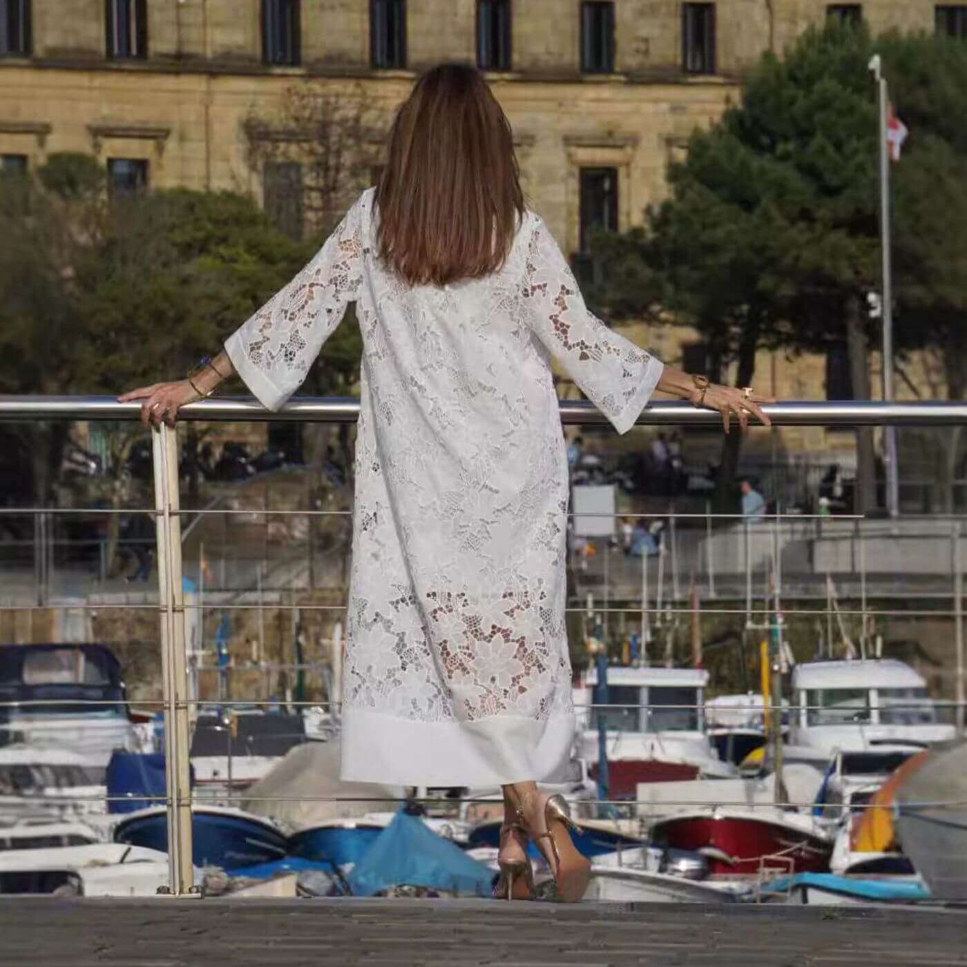 MELIORA - SOMMERKLEID MIT SCHÖNER SPITZE