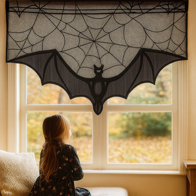 GothicLace Halloween Spitzen-Deko – Schwarzer Überwurf mit Fledermaus & Spinnennetz