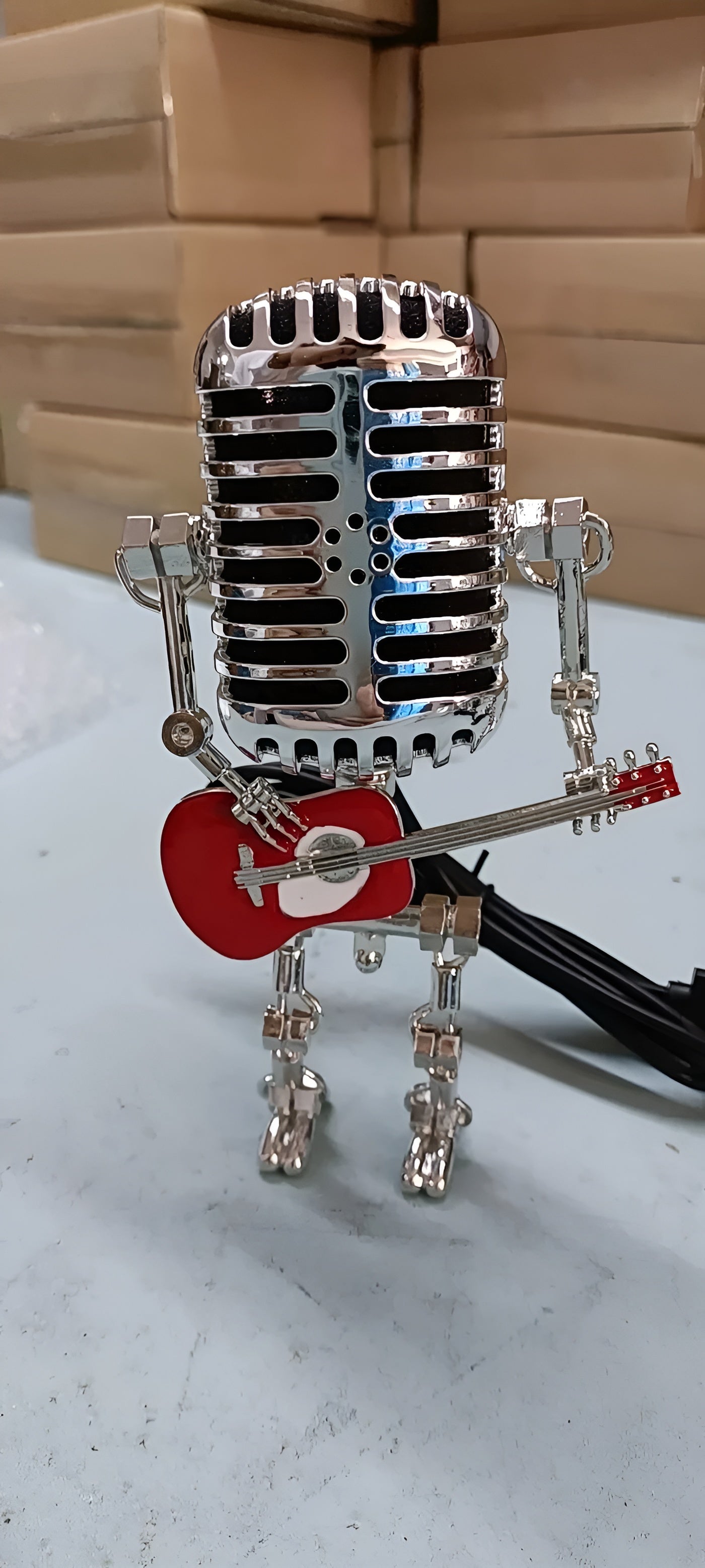 Roboter Tischlampe mit Gitarre – LED-Deko im Vintage-Stil für Schreibtisch