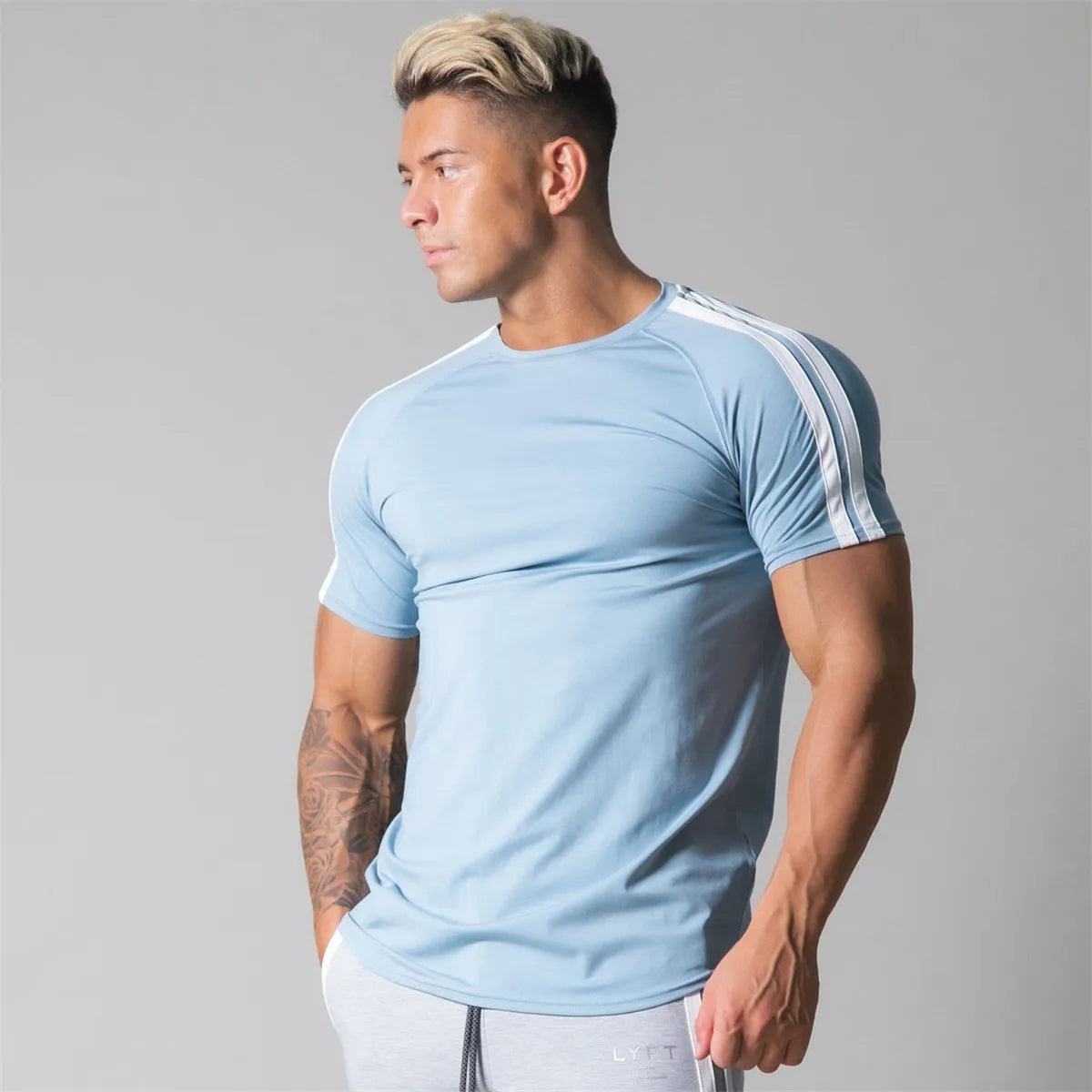 Miko Fitness T-Shirt | Lässiges, bequemes Herren-T-Shirt für das Fitnessstudio