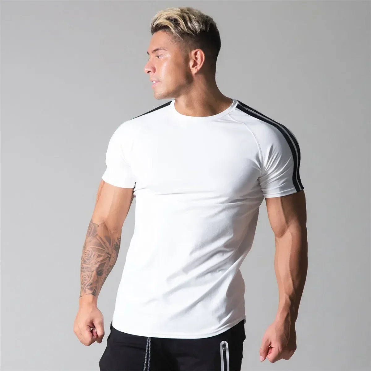 Miko Fitness T-Shirt | Lässiges, bequemes Herren-T-Shirt für das Fitnessstudio