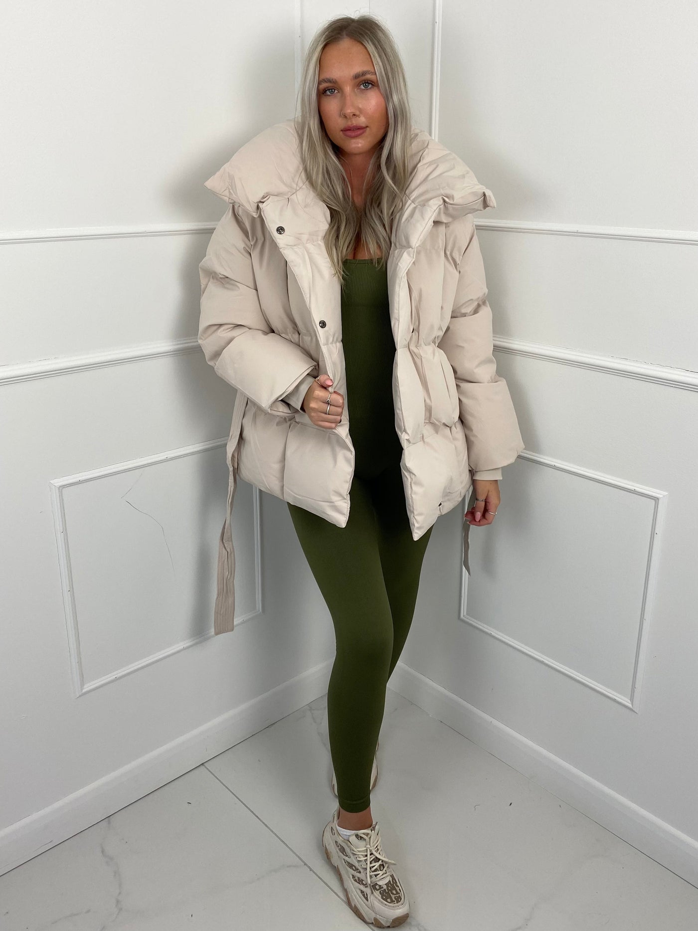 Elina™ | Gesteppte Kurzjacke mit Taillengürtel