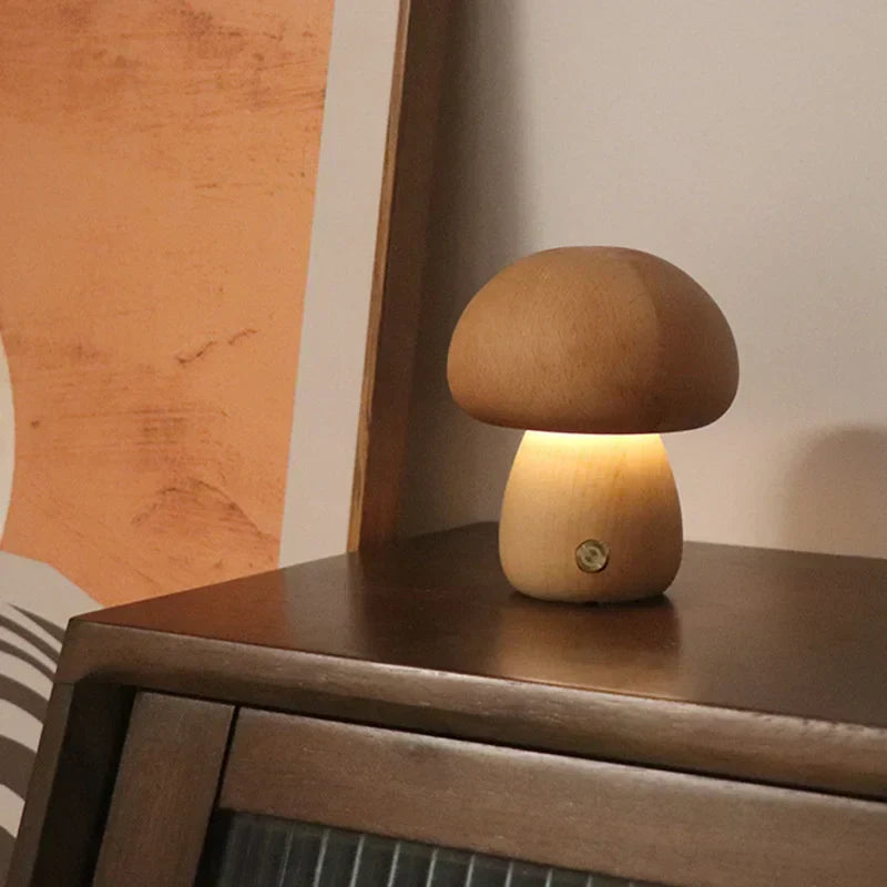 ShroomLicht | Elegantes LED-Nachtlicht aus Holz mit Touch-Funktion und einstellbarer Helligkeit