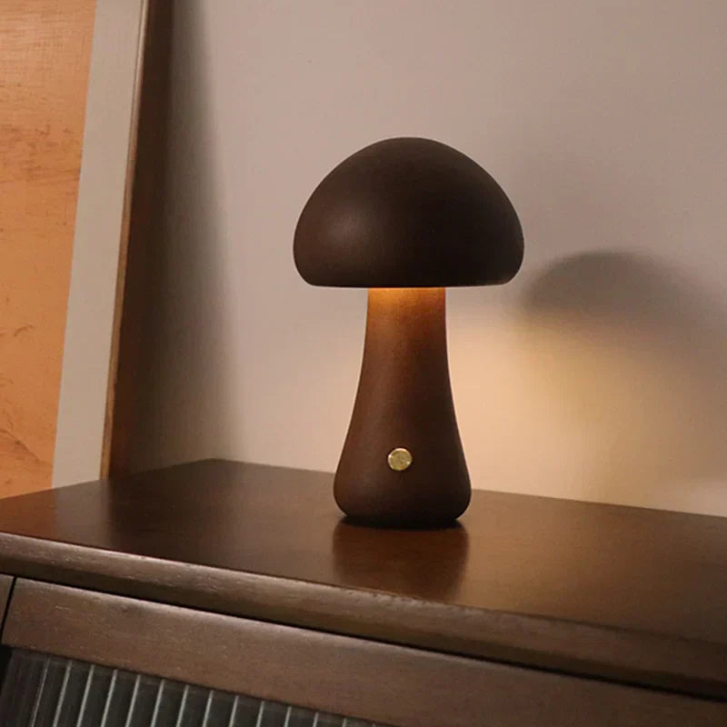 ShroomLicht | Elegantes LED-Nachtlicht aus Holz mit Touch-Funktion und einstellbarer Helligkeit