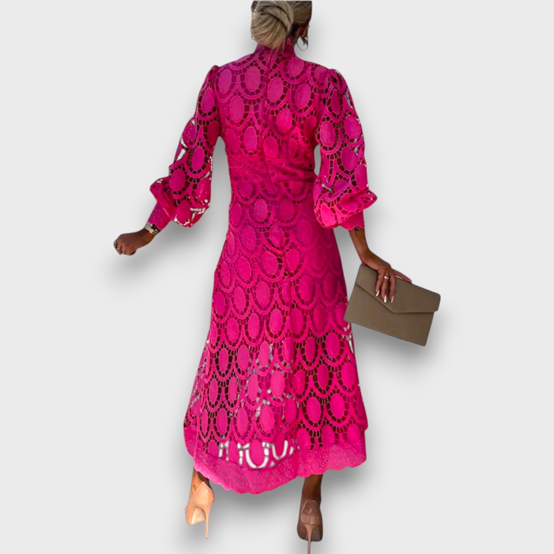 Charlotte – Romantisches Midikleid mit betonter Taille