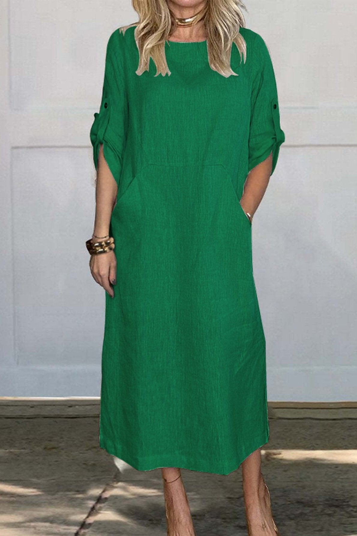 MAXIME ETUIKLEID MIT TASCHEN