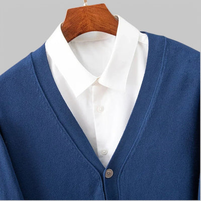 Markus | Vielseitige moderne V Ausschnitt Strickjacke