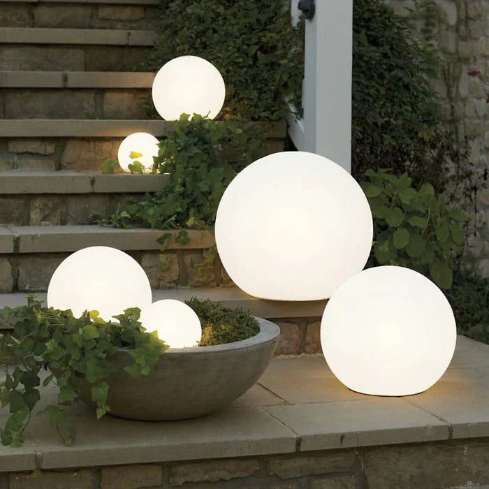 Solar Kugel Gartenbeleuchtung mit 16 Farben und Fernbedienung – LED Gartenleuchte für Innen und Außen