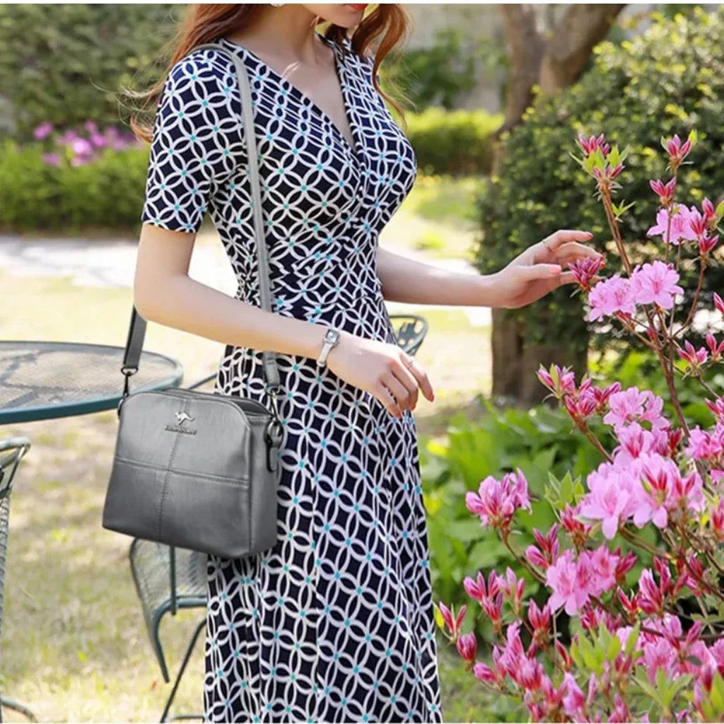 LUXURIÖSE UMHÄNGETASCHE