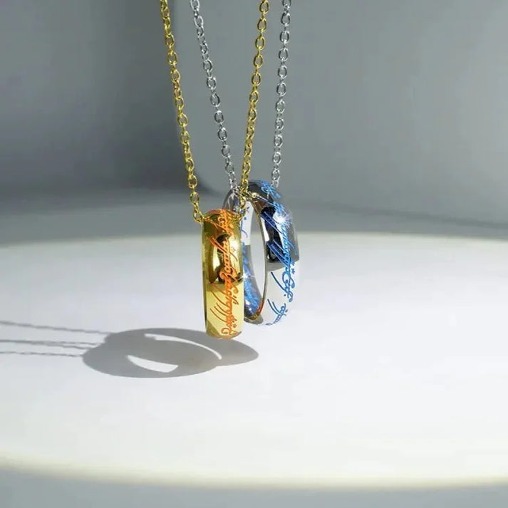 Lova Glücksring | Magisches Schmuckstück mit leuchtenden Runen für Glück und Positivität