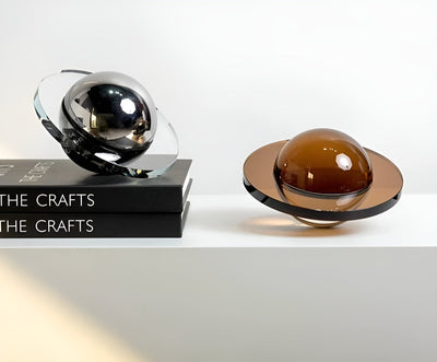 CrystalAxis Ornament - Dekoratives Kristall-Planeten-Ornament