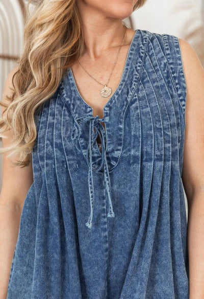 Alvida – Ärmeloser Denim-Strampler mit V-Ausschnitt für Damen