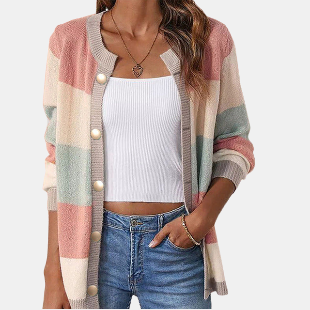 Kühlender Chic | Elegante Sommer-Strickjacke für Stilbewusste