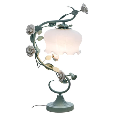 Rosenlampe mit Glashaube – Romantische Deko und Stimmungslicht für Zuhause