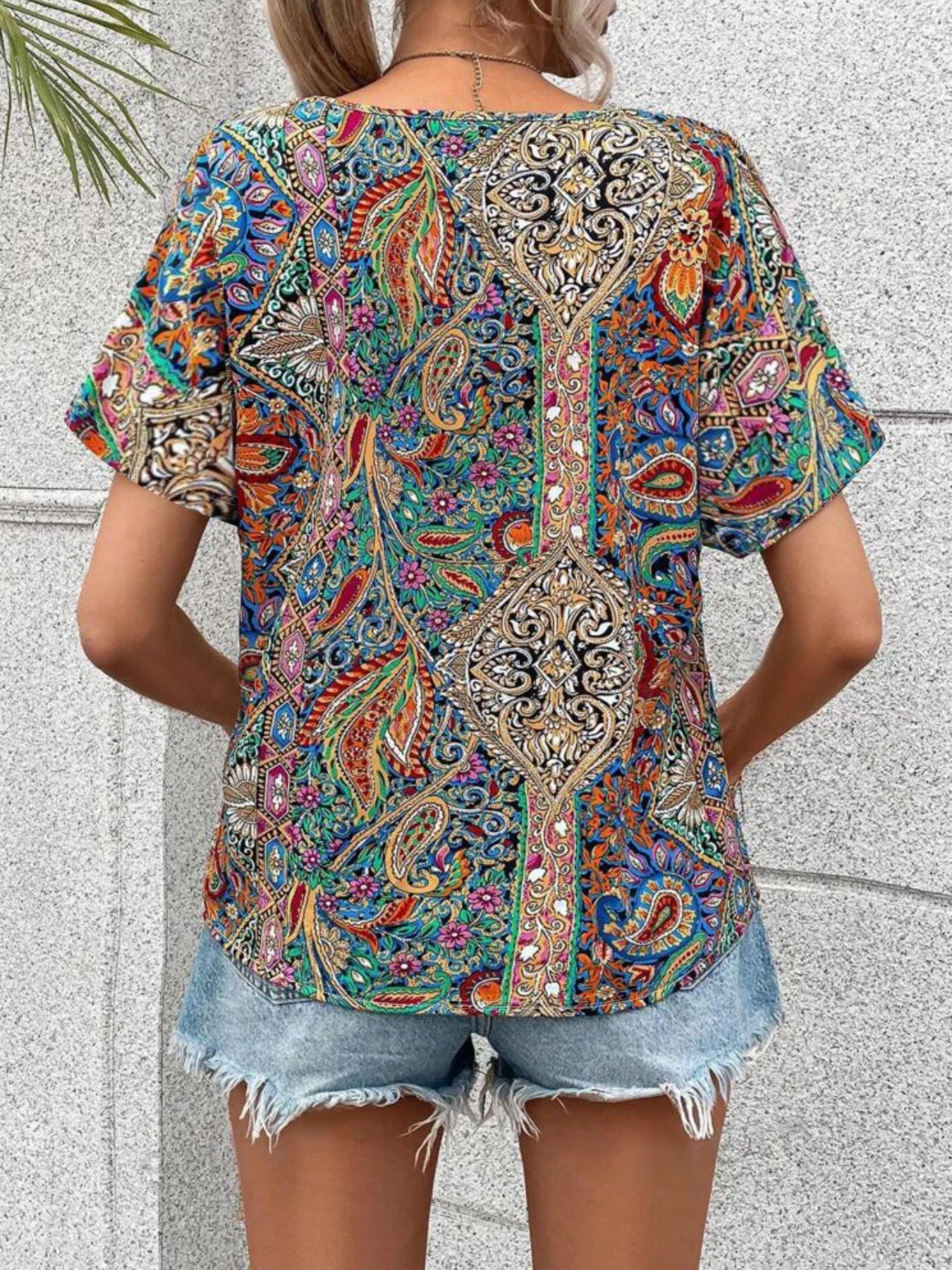 MARA LOSE BLUSE MIT V-AUSCCHNITT