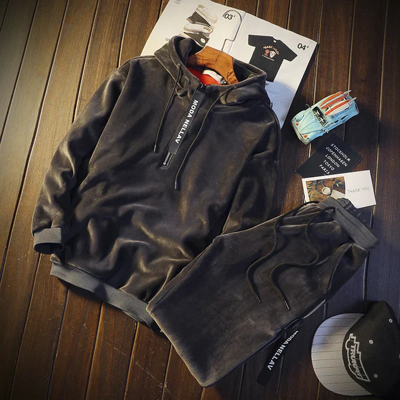 LUXE VELVET COMFORT TRAININGSANZUG