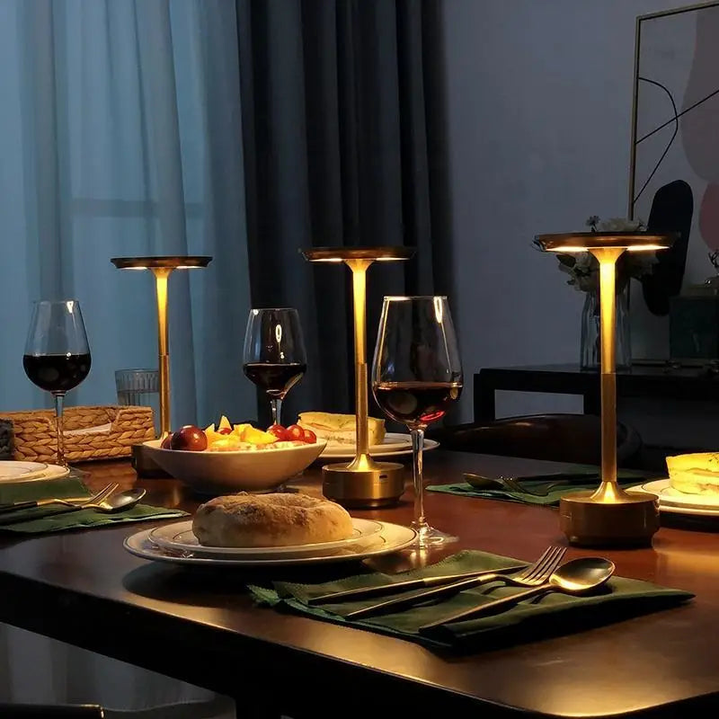 Bianca Lichtzauber | Elegante, kabellose Aluminium Tischlampe mit Dimmfunktion und 3 Lichtmodi