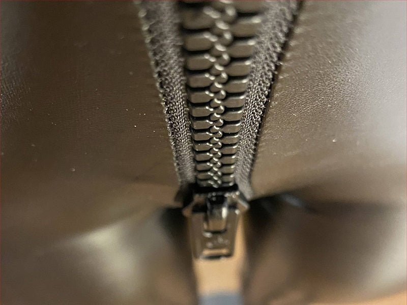 Heidi-Mode | Elegante Glänzende Leggings Mit Reißverschluss