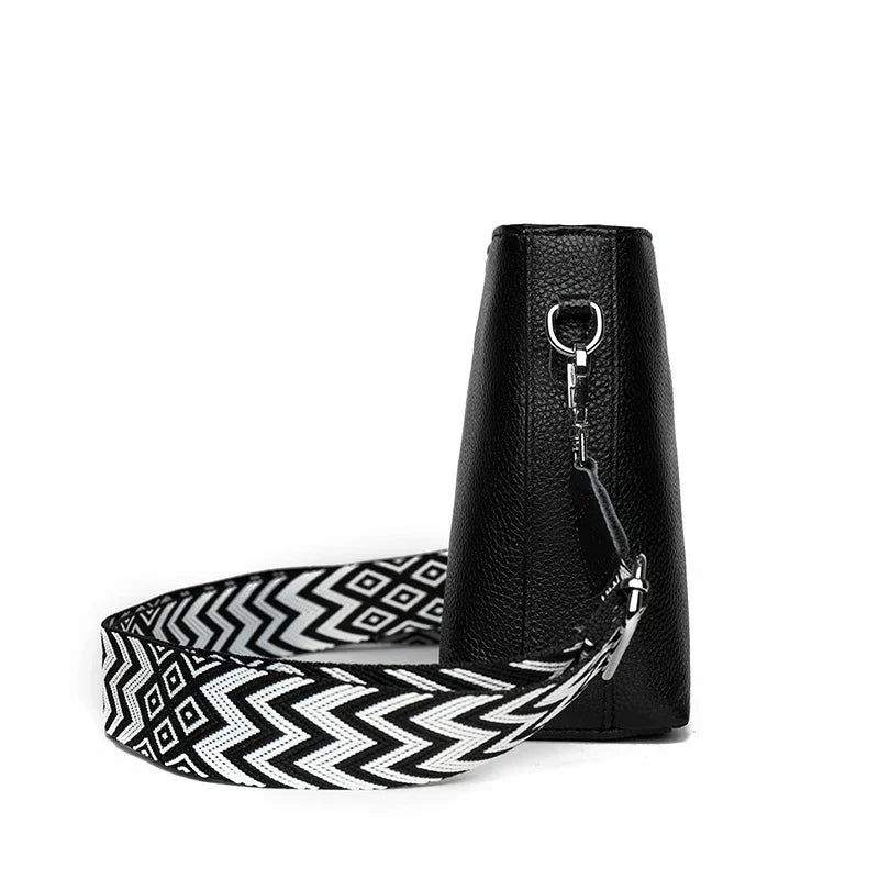 Matilda | Finnisches PU Leder Schultertasche