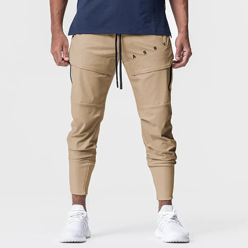 Jogginghose für Herren - Slim fit Cargohose mit elastischem Bund