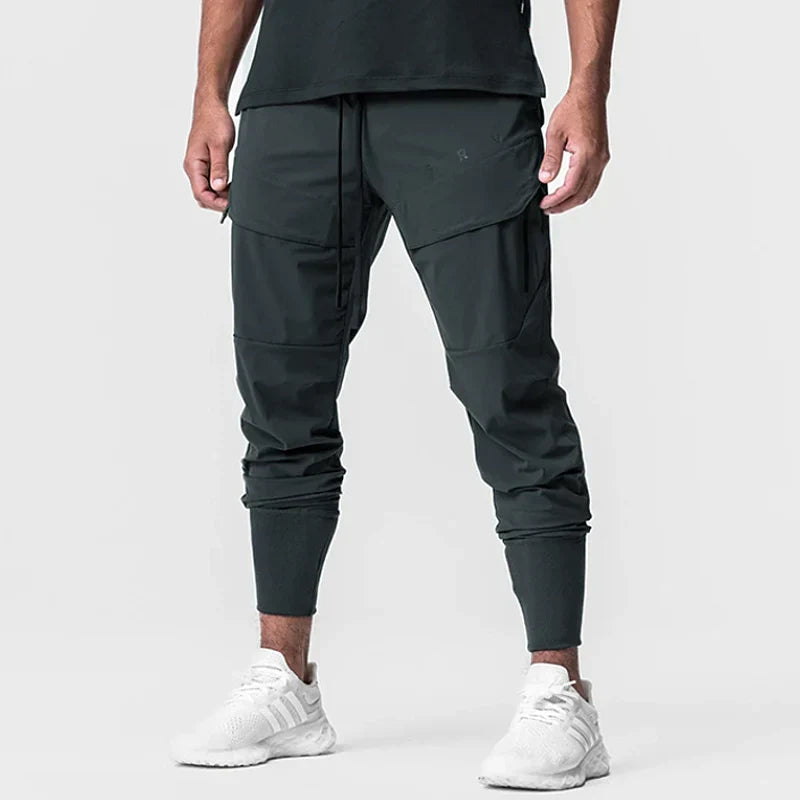 Jogginghose für Herren - Slim fit Cargohose mit elastischem Bund