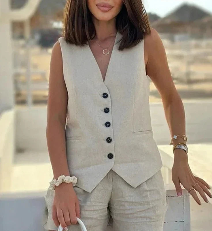 Ellen Elegant Set | Stilvolles Sommer-Set für Damen mit V-Ausschnitt-Top und Shorts