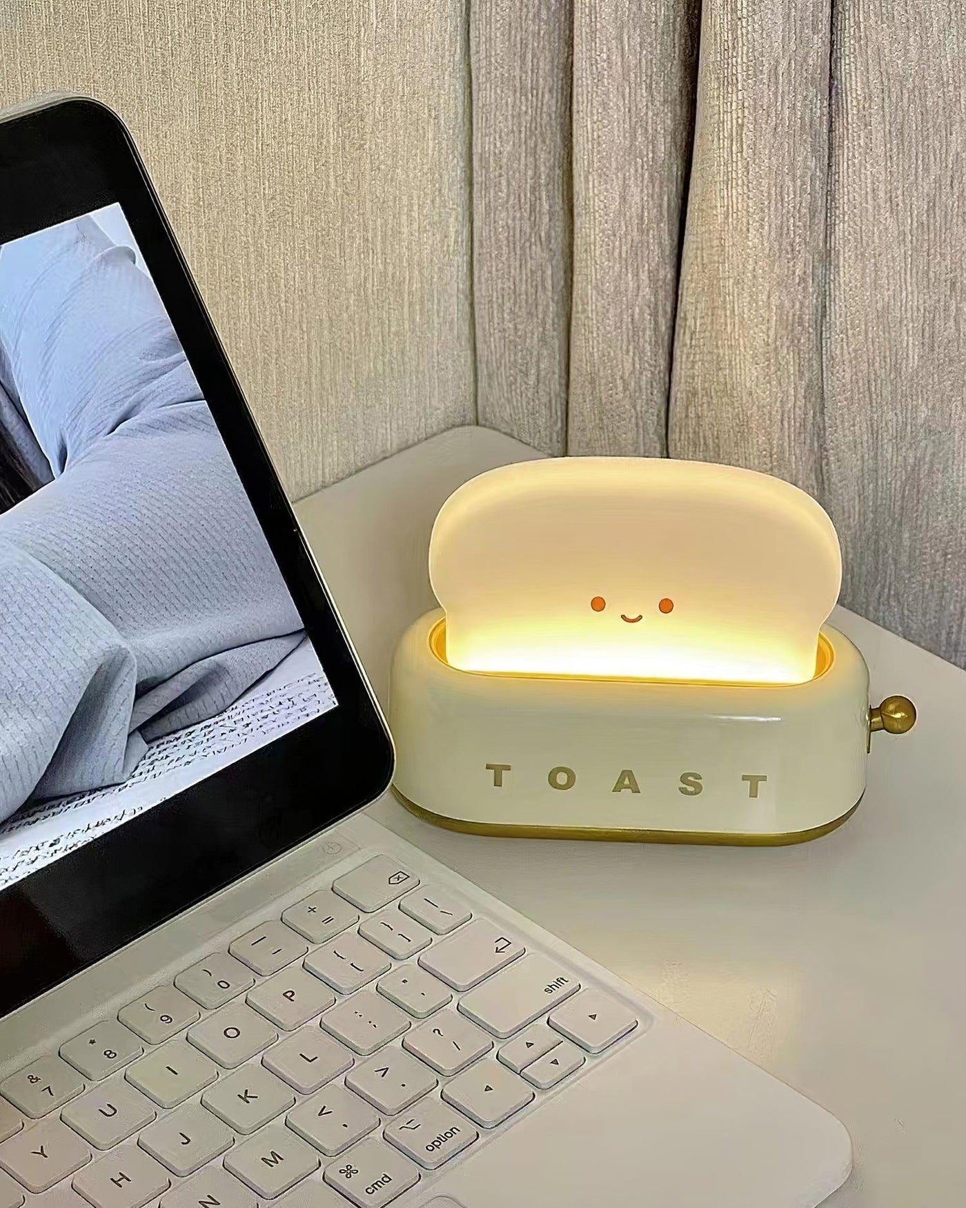 GlowToast Lampe – Tragbare Brot-Toast Cartoon LED Nachtlampe