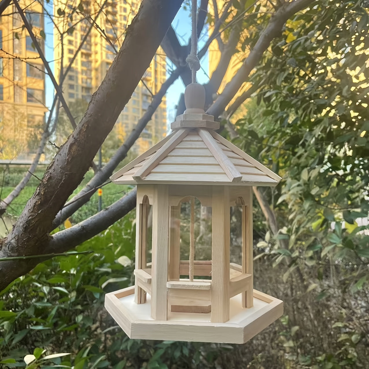 SkyPerch Nest - Bemalbares Holz hängendes Vogelhaus