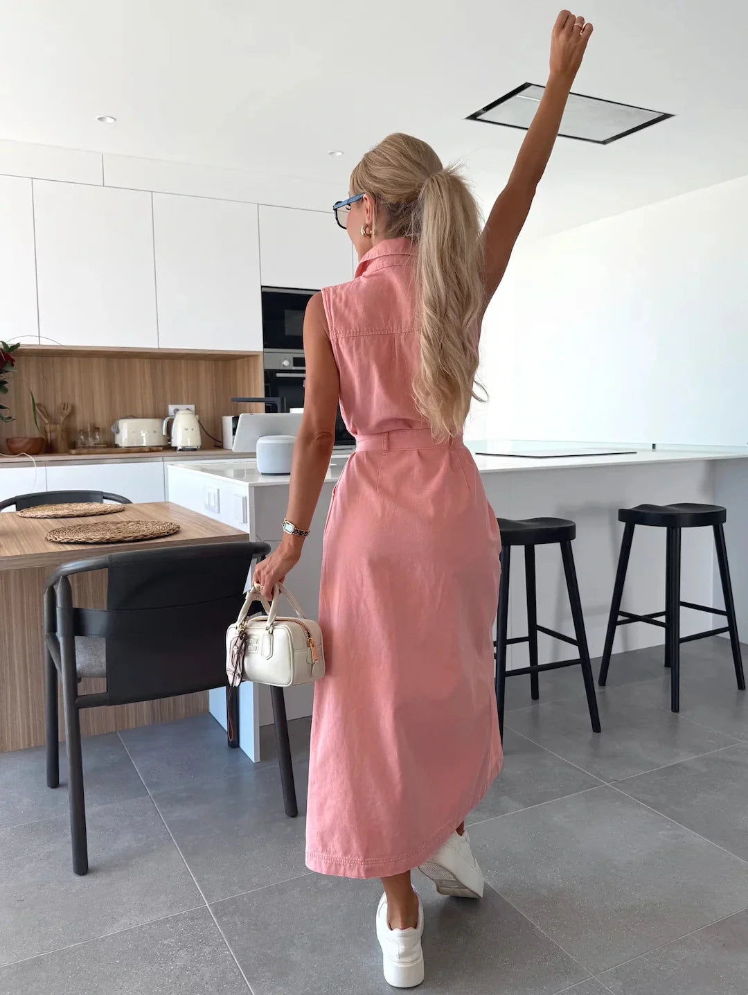 Jacinta – Stilvolles Langes Kleid Mit Tasche