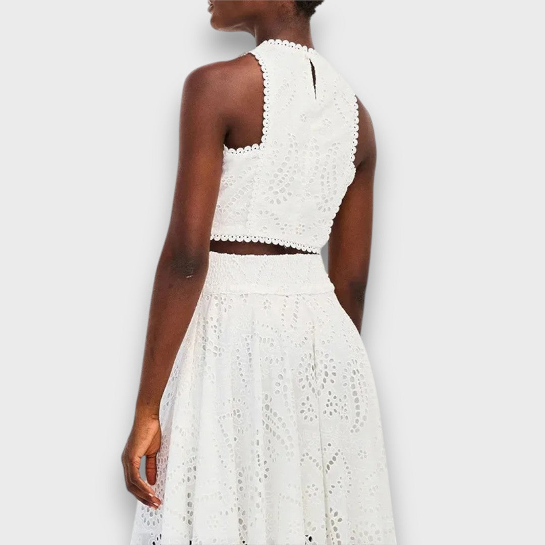 Lorina – Zweiteiler mit Cut-Out-Romantik