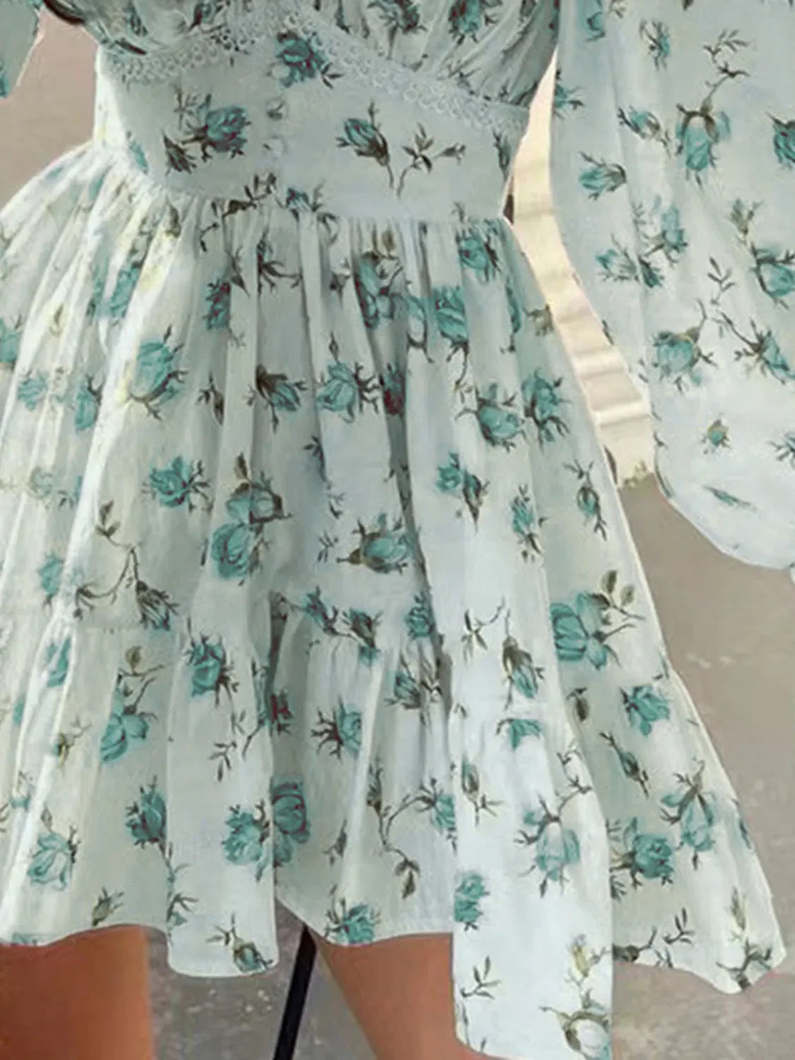 Lace Detail V-Neck Balloon Sleeve Dress