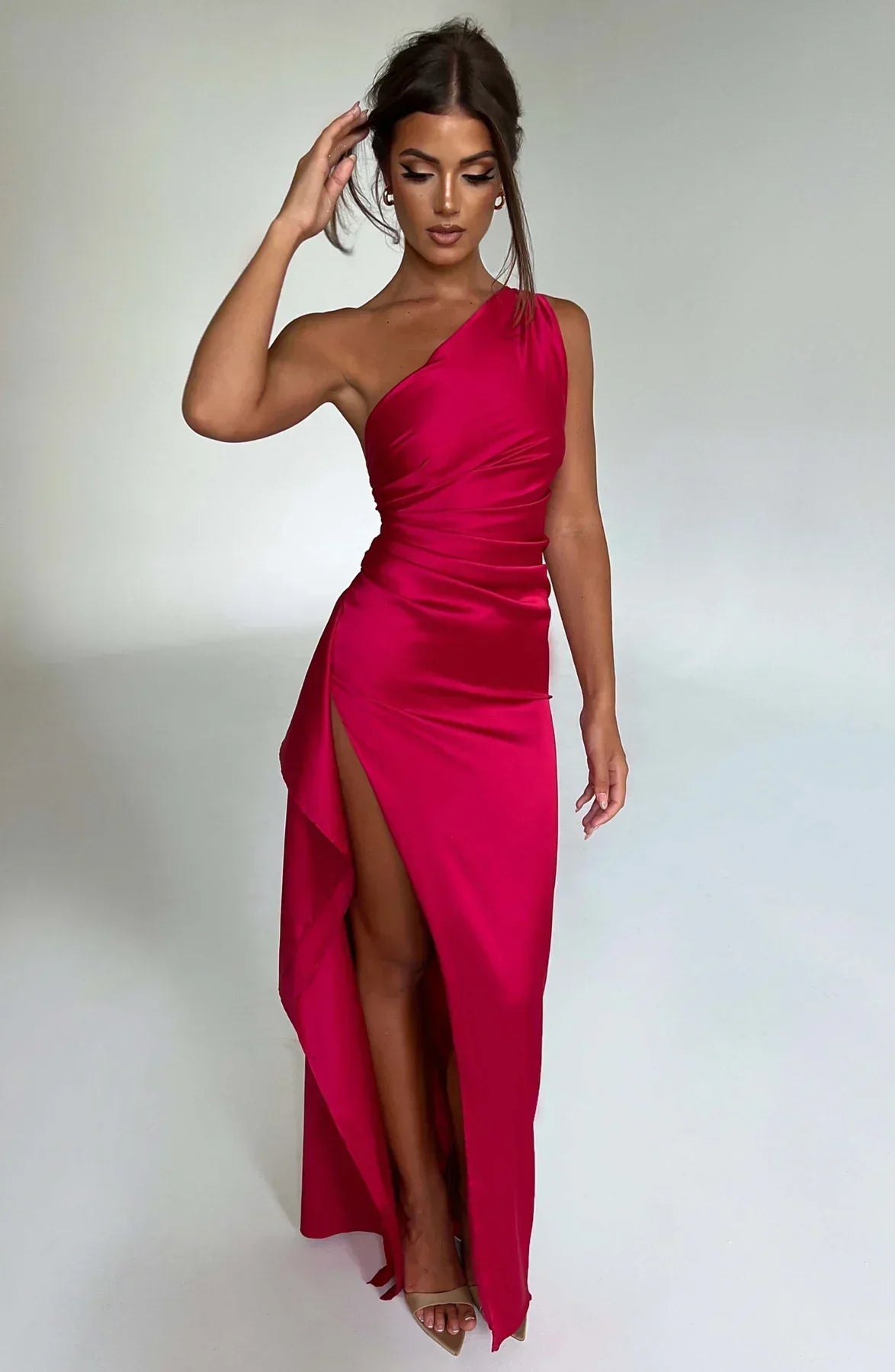 Heidi-Mode | Elegantes Ein-Schulter-Kleid mit Schlitz
