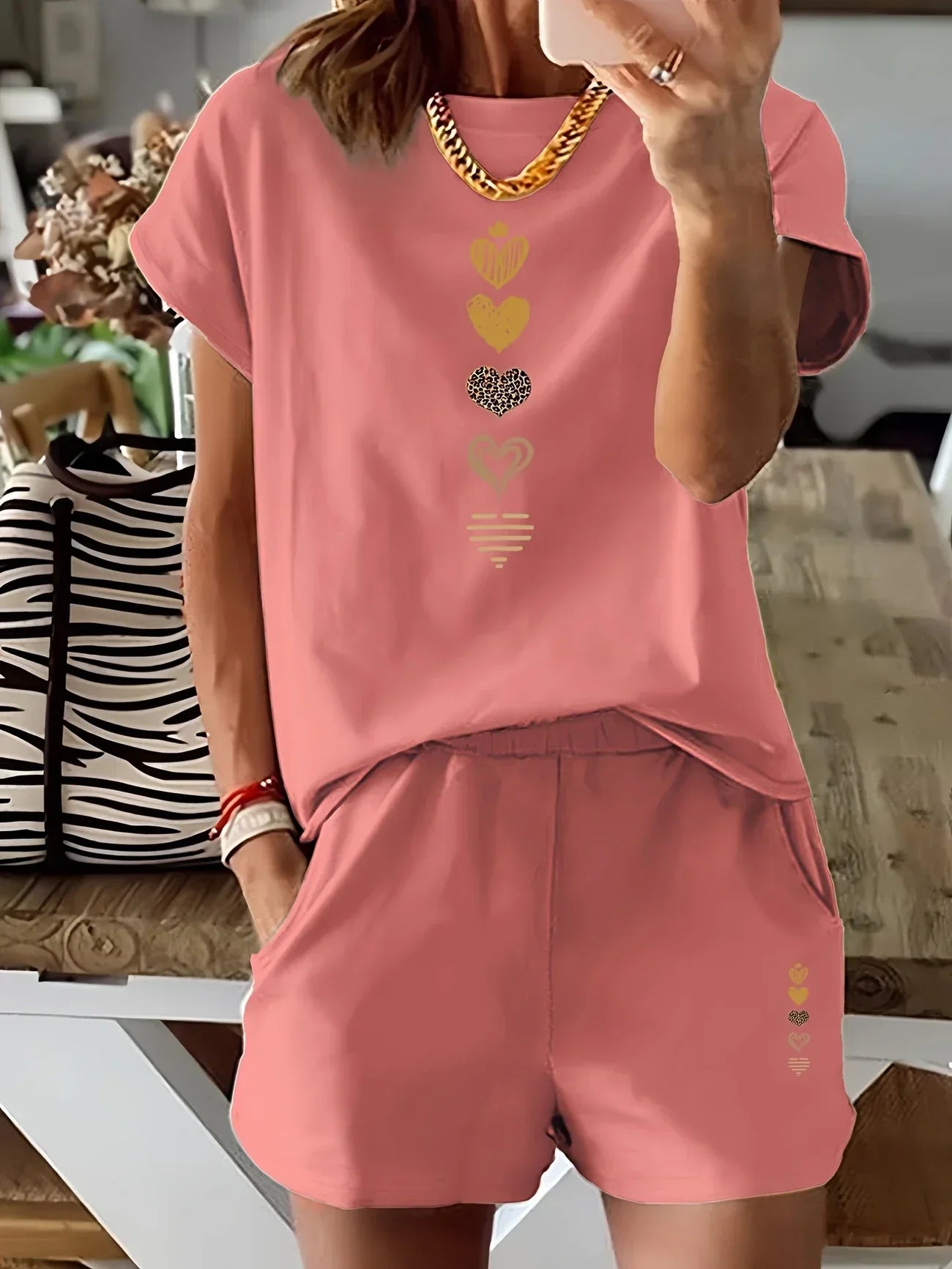 Lyra – Lässiges Zweiteiliges Set Mit Grafik Drucken