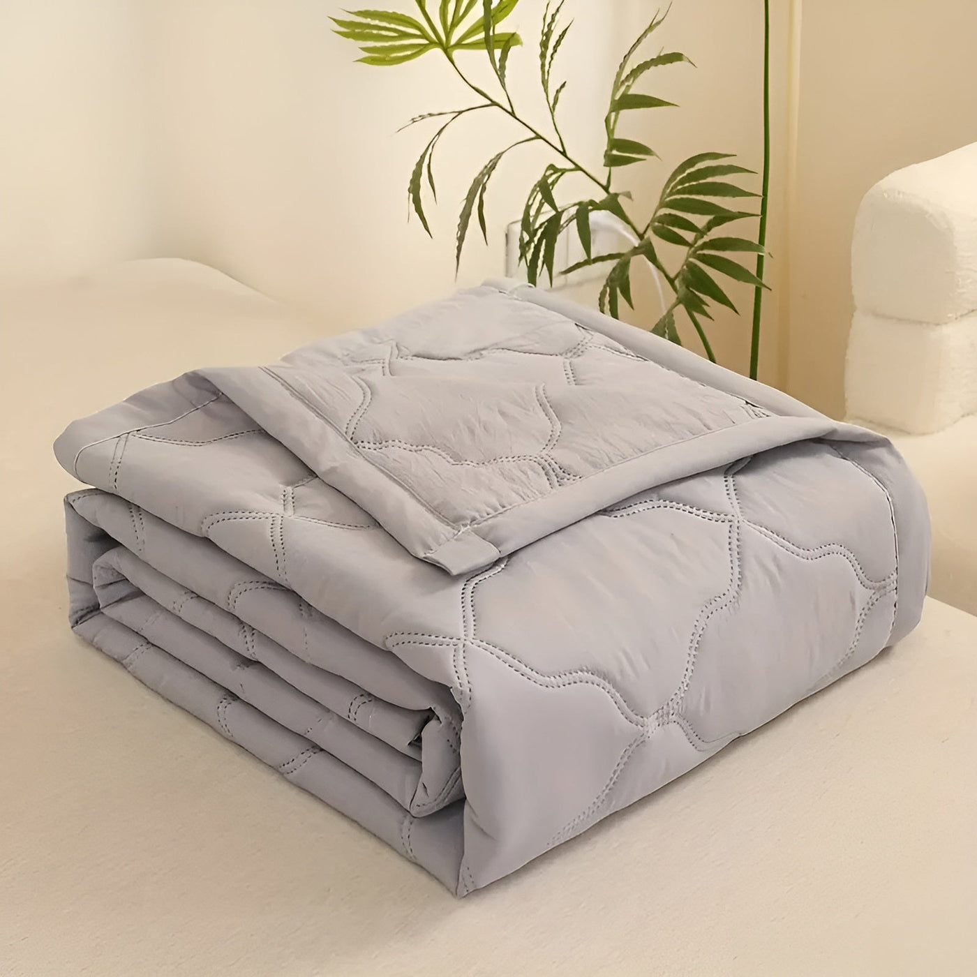 Leichte Sommerdecke – Kühlend & Pflegeleicht | Perfekt für Einzel- und Doppelbetten