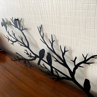 Metall-Wanddeko mit Vögeln auf Ast – Modernes & Klassisches Design für Zuhause