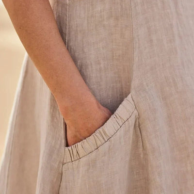 Amelia | Elegantes Leinenkleid mit elastischen Taschen