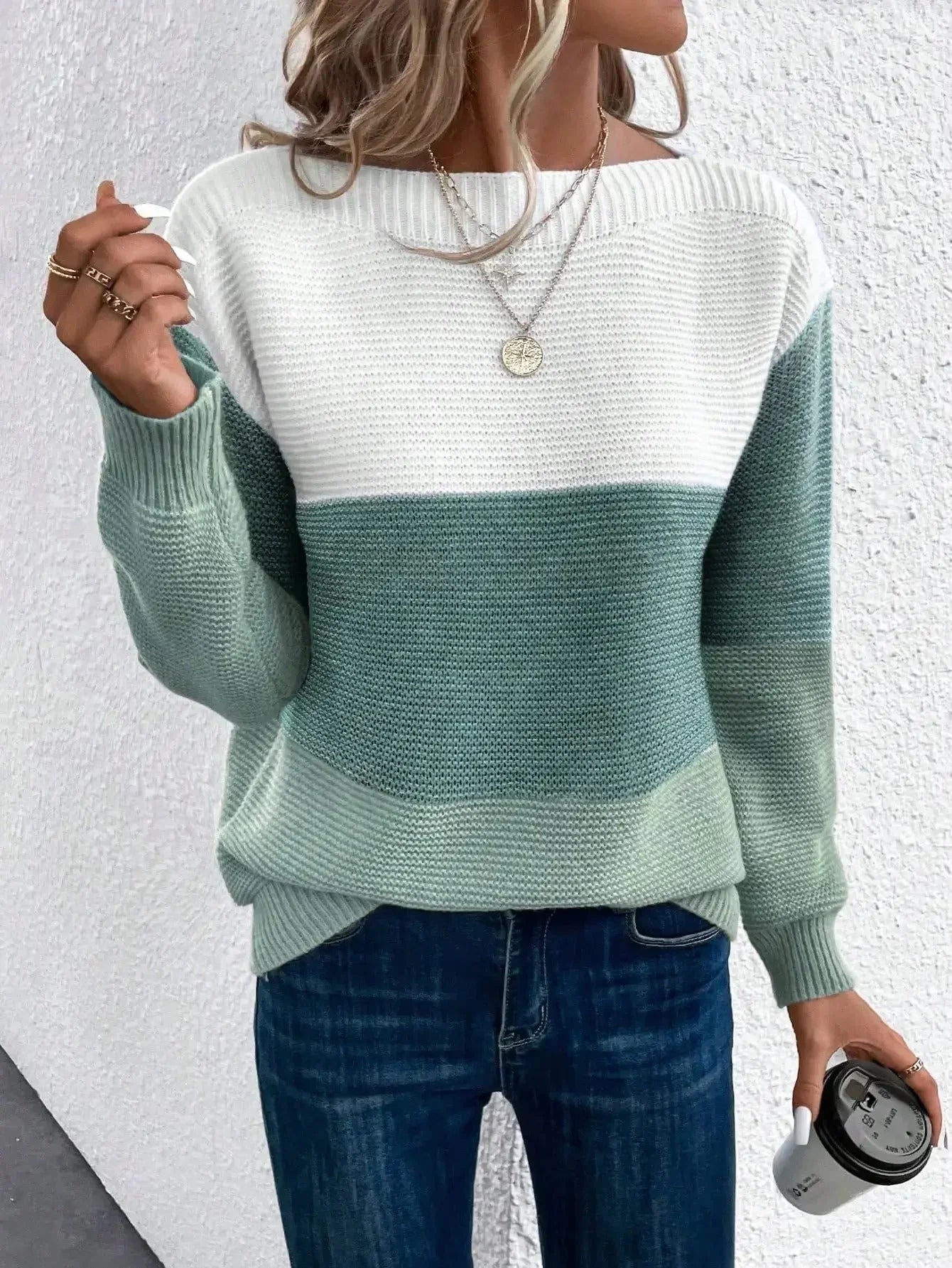 Avaluna | Stylischer Pullover für Damen mit eleganten Details