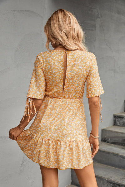 Ditsy Floral V-Neck Half Sleeve Mini Dress