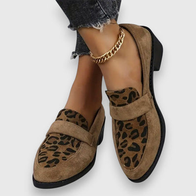 Lucyna – Eleganter Pantoffel mit Leopard Enmuster