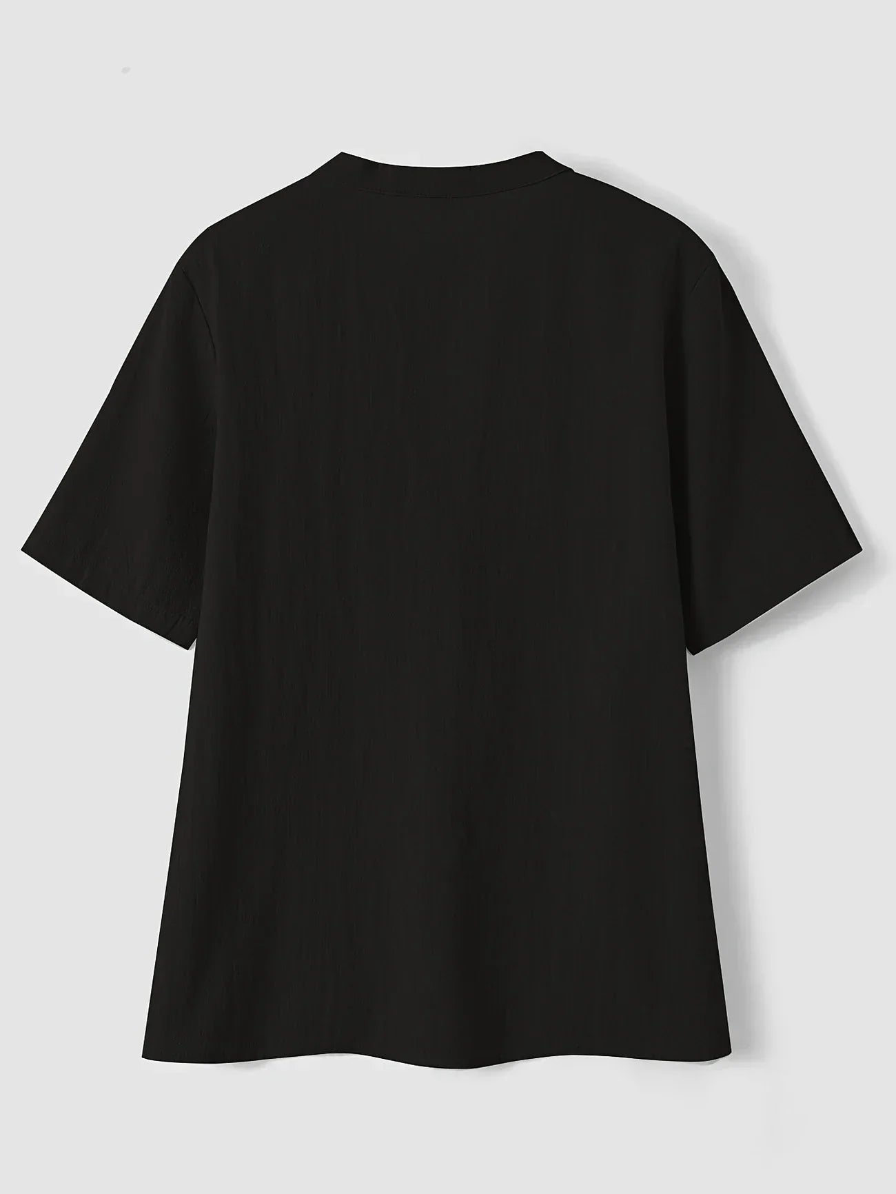 Nerida – Modische Bluse Mit V-Ausschnitt Und Kurzen Ärmeln