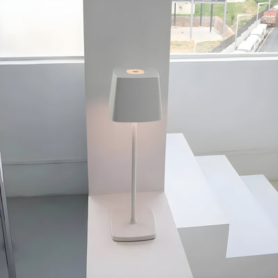 Wiederaufladbare LED-Tischleuchte – Kabellos, Wasserdicht Ideal für Balkon, Terrasse & Garten