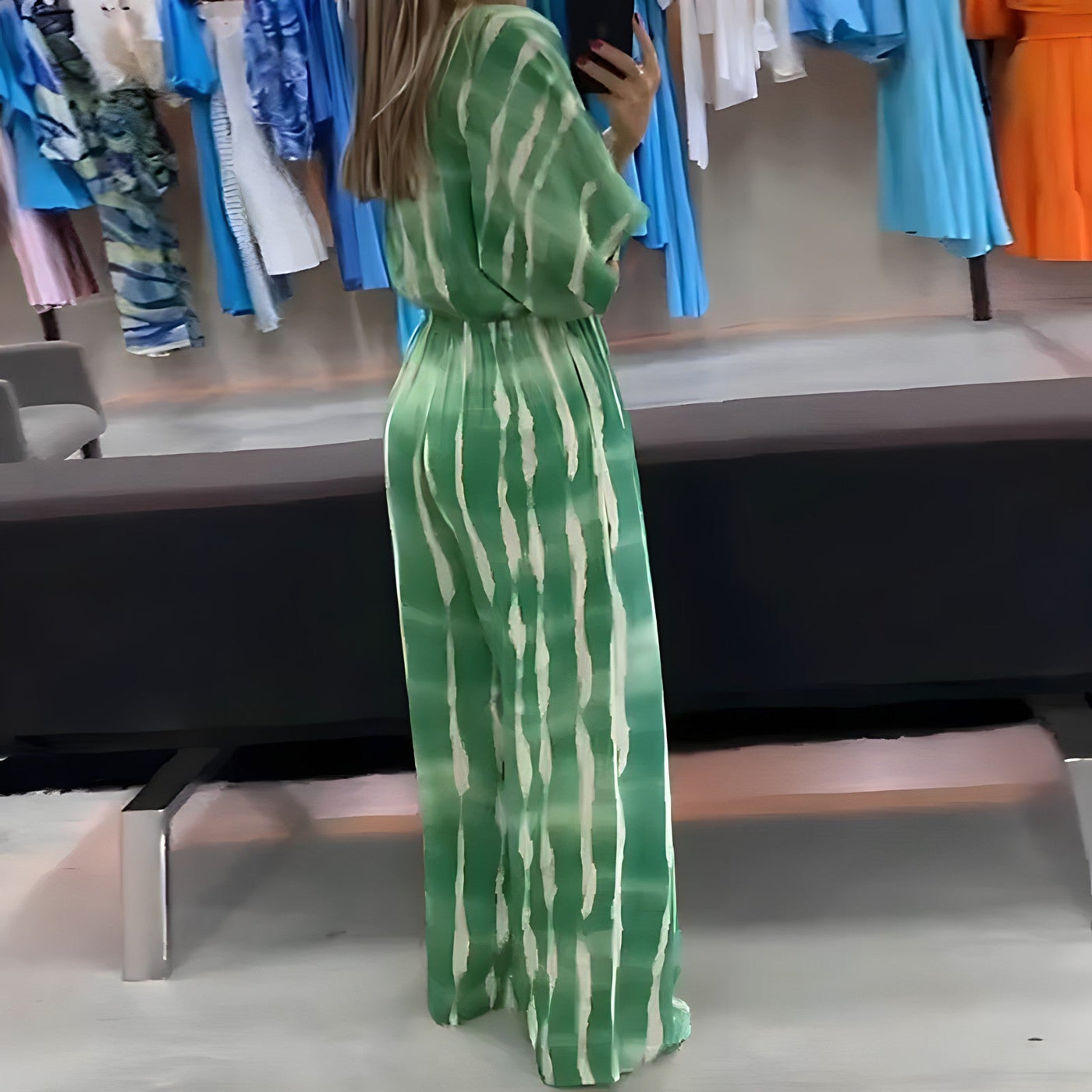 ElegantEssenz | Stilvoller Streifen-Jumpsuit mit Dolman-Ärmeln