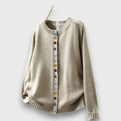 Liora – Strickjacke mit Knopfdetails